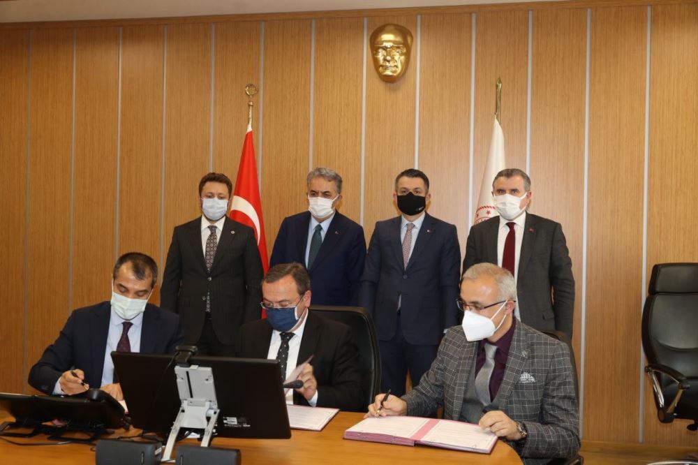 Çay Bahçelerinin Rehabilitasyonu Projesine Ait İş Birliği Protokolü İmzalandı