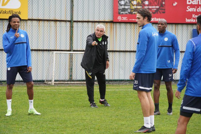 Ç.Rizespor’u Başakşehir maçına alt yapı sorumlusu hazırlıyor