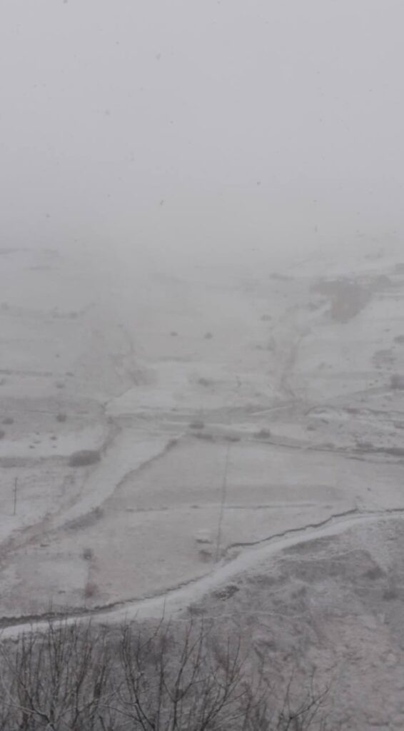 Rize’nin yüksek kesimlerine kar yağışı