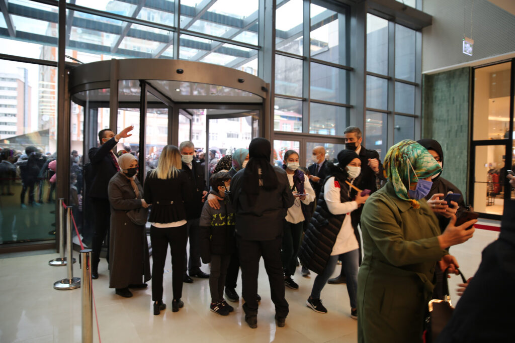 Rize’de AVM Heyecanı