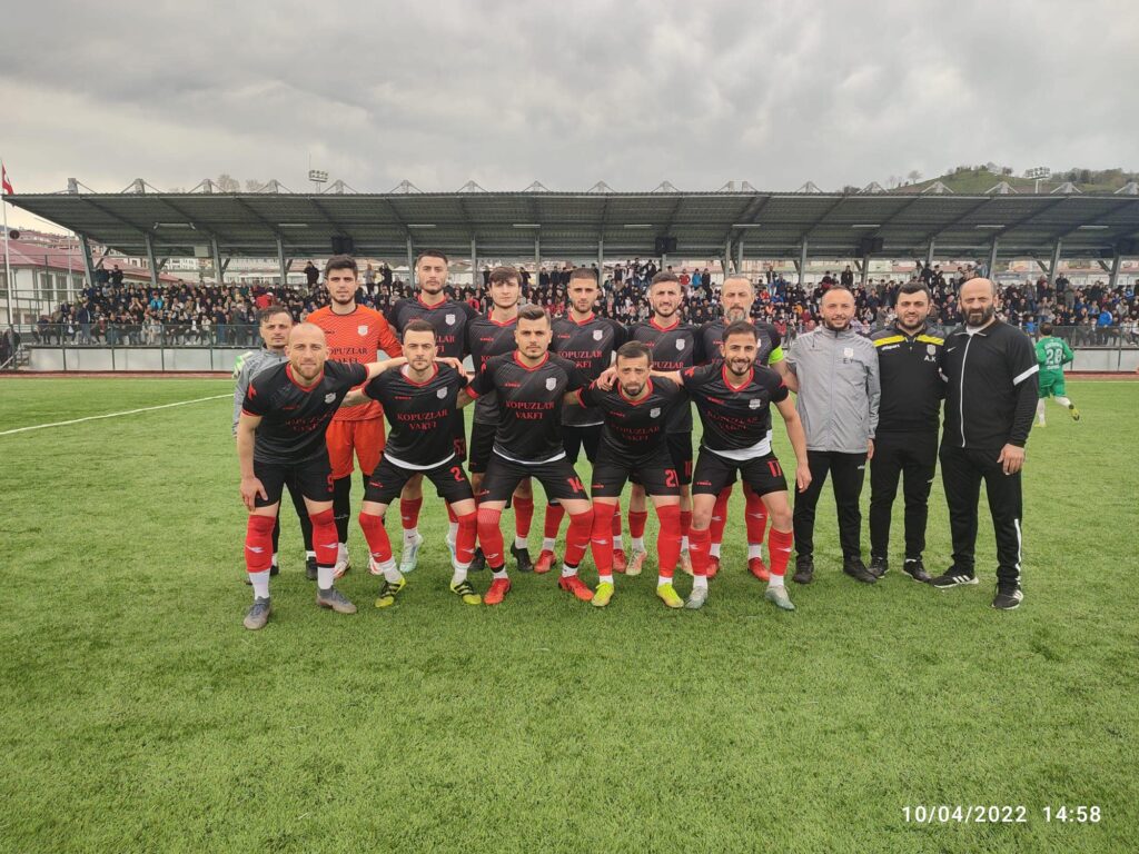 Rize Süper Amatörde şampiyon K V Veliköyspor