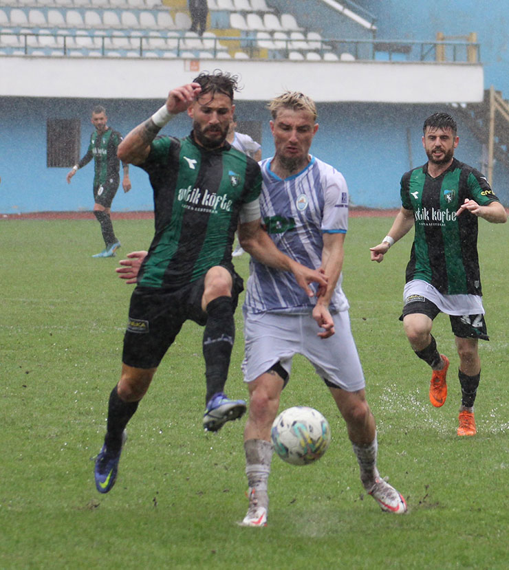 Pazarspor’un kan kaybı durdurulamıyor 0-2
