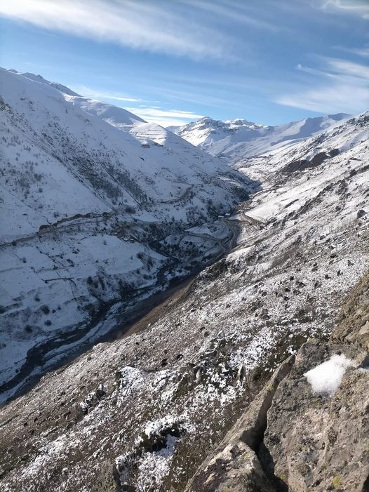 Rize’nin yüksek kesimlerine kar yağdı