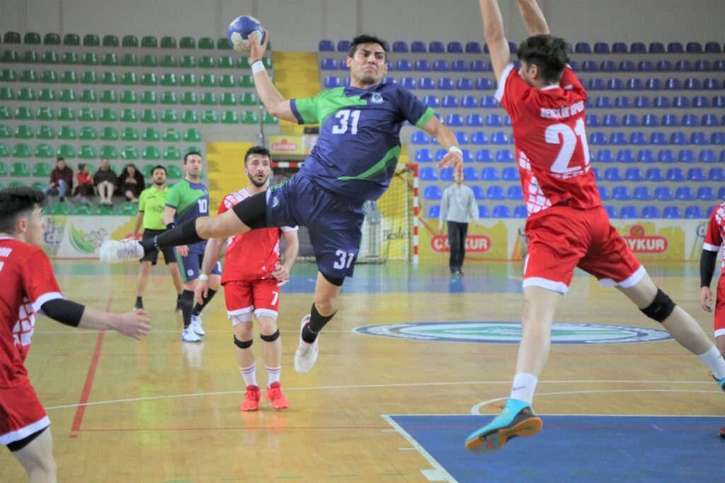 Rize Belediyespor Hentbol takımına evinde yan bakılmıyor
