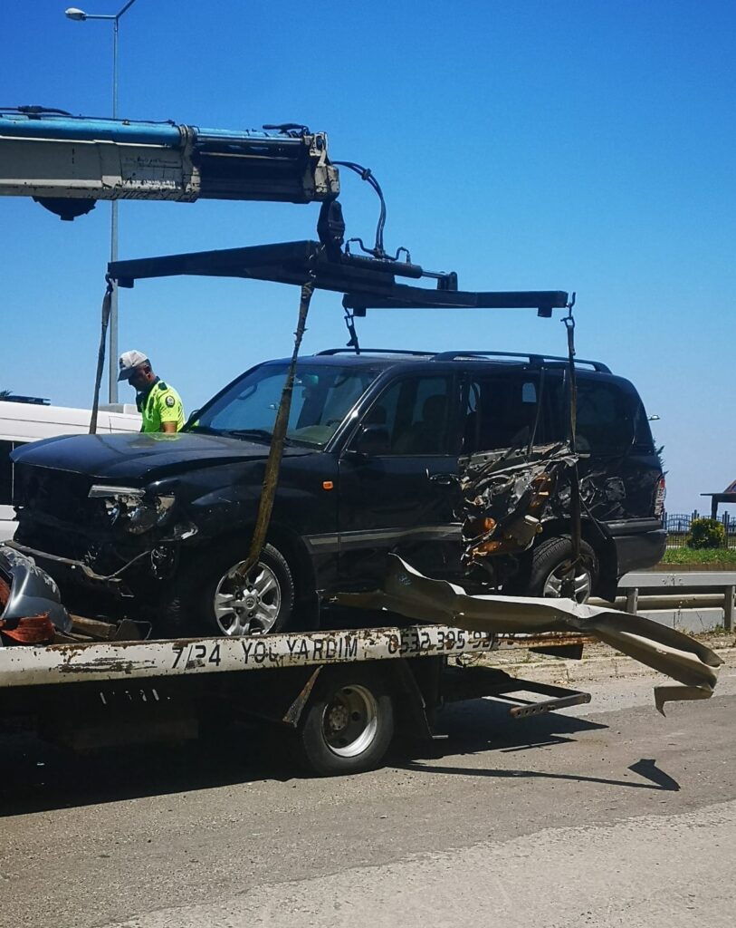 Rize’nin Derepazarı ilçesinde trafik kazası