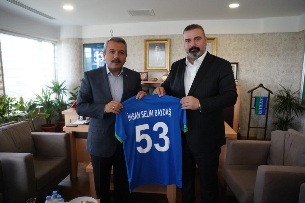 Rize Valisinden Ç.Rizespor’a Zikret
