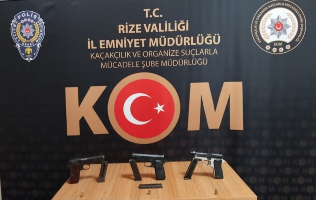 Rize Emniyetinden Kaçak Silah Operasyonu