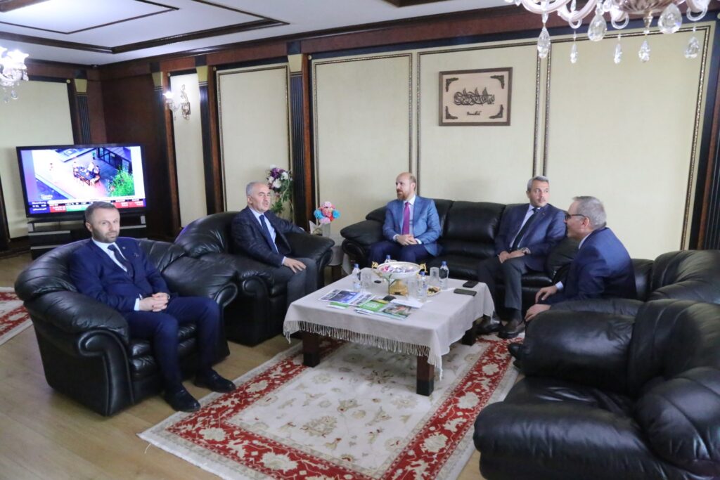 Bilal Erdoğan Rize Belediye Başkanı Metin’e Hayırlı Olsun Ziyareti
