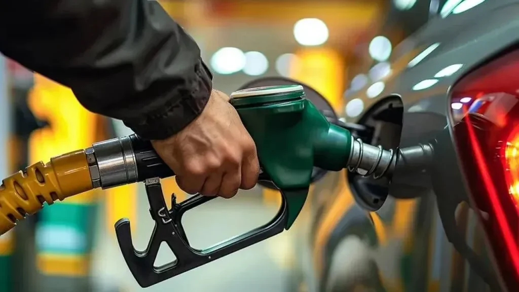 Benzine ve Motorin’e indirim