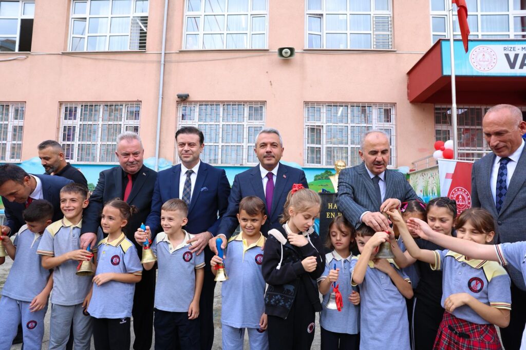 Rize’de 2025-2026 Eğitim Öğretim Yılının İlk Ders Zili Çaldı