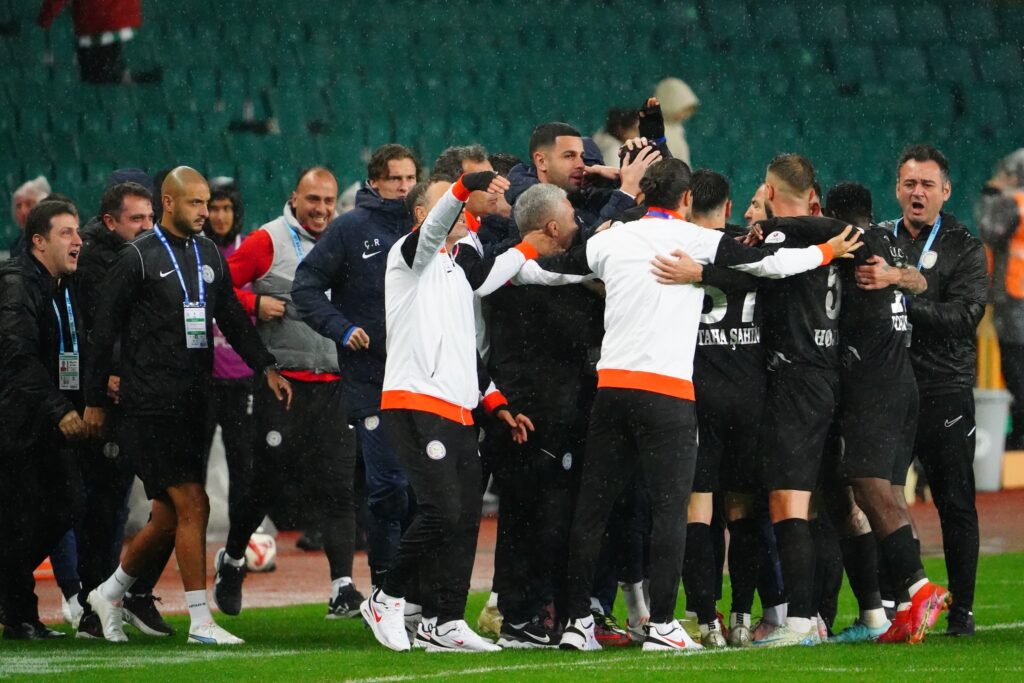 Ç.Rizespor’a  hakemden çelme 1-1