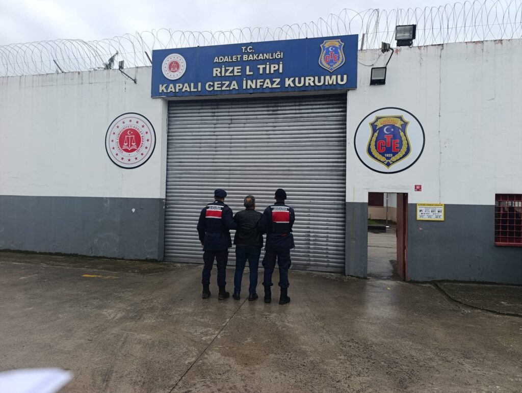 Rize Jandarmadan Uyuşturucu Operasyonu