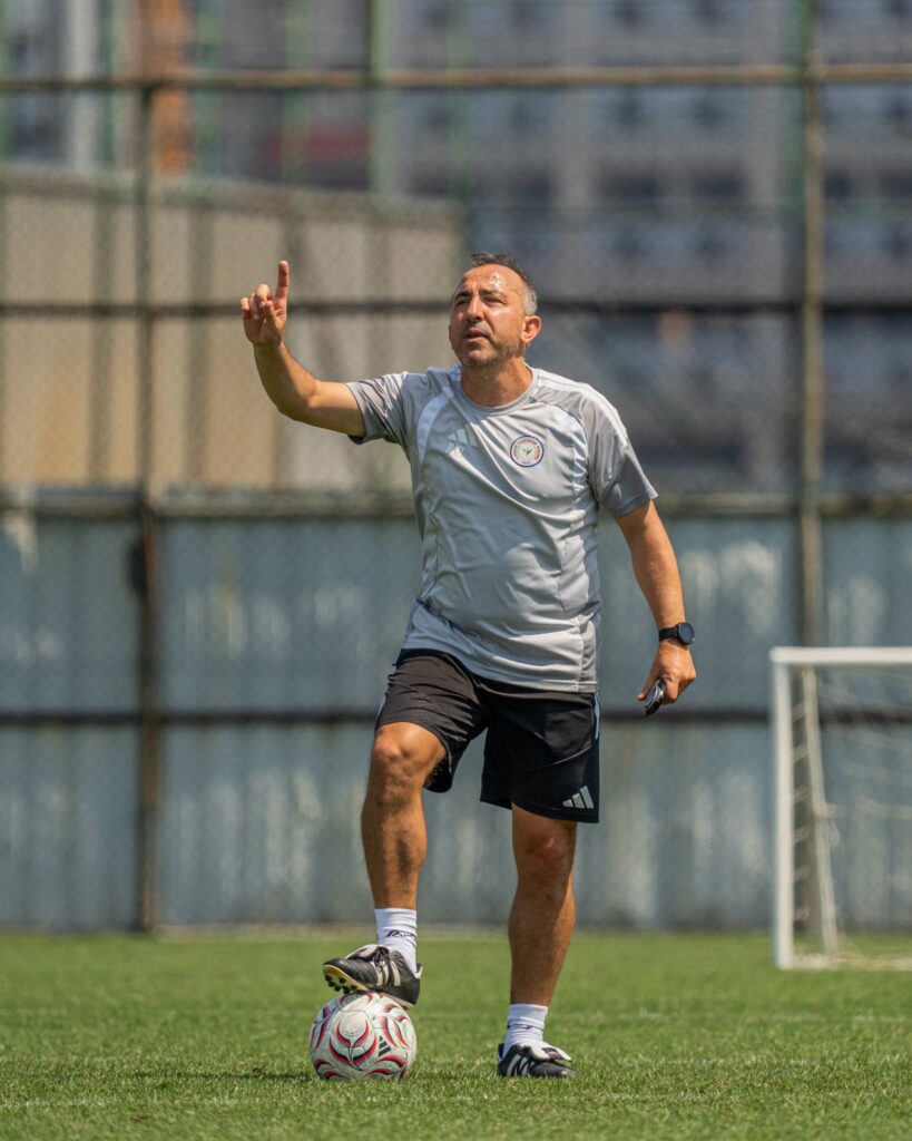 Ç.Rizespor teknik direktöründen basın toplantısı