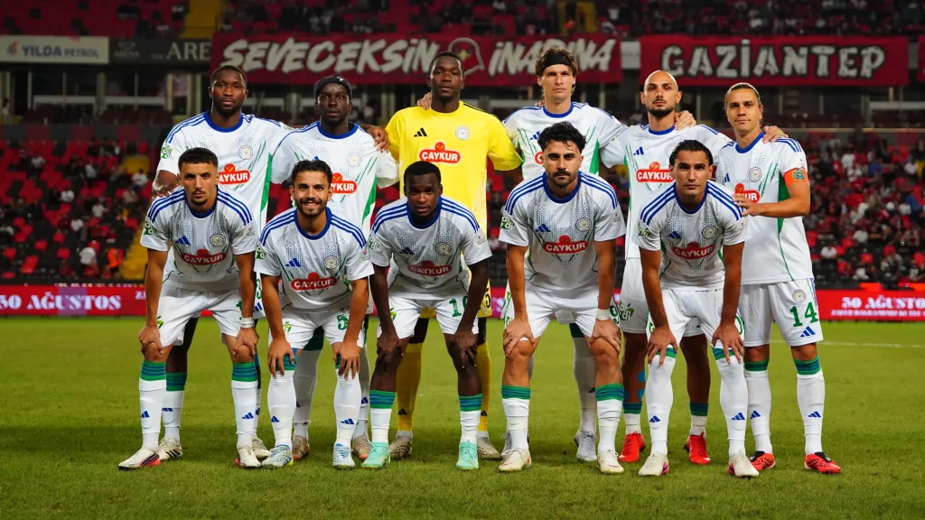 Çaykur Rizespor deplasman seviyor 1-2