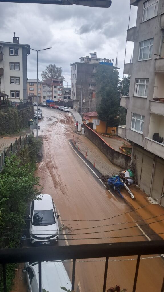 Rize’ye Meteorolojiden uyarı