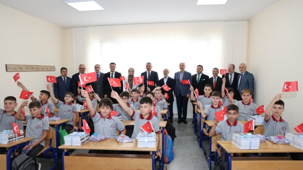Rize’de 2026-2027 Eğitim-Öğretim Yılı Coşkuyla Başladı